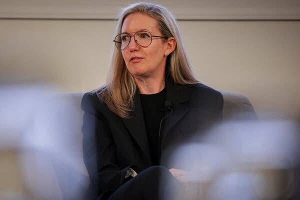 Julie Masino, Cracker Barrel CEO Who Oversaw Logo Change, Steps Down