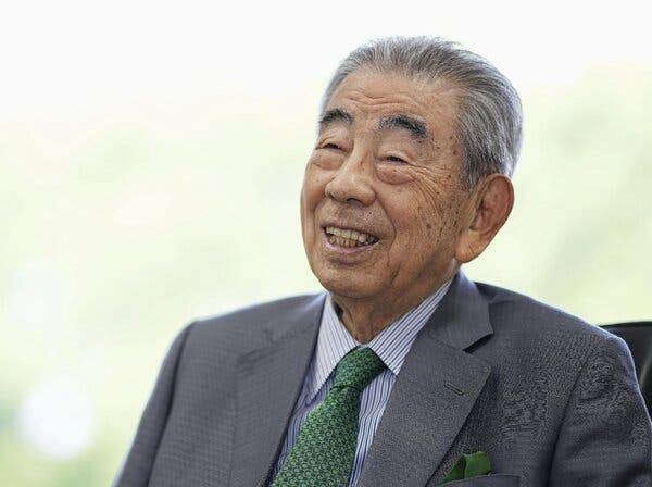 Toshifumi Suzuki, Who Made 7-Eleven a Giant in Japan, Dies at 93