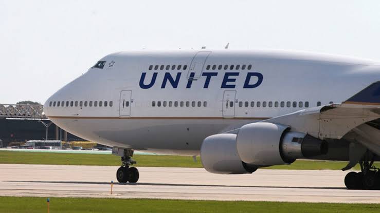 United flight from Chicago evacuated due to ‘security concern,’ airline says