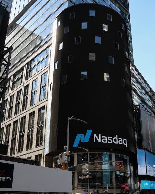 Nasdaq sinks as AI worries hit chipmakers