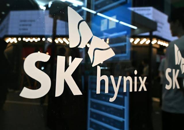 Value of South Korean chip giant SK hynix tops $1 tn