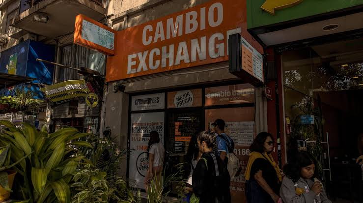 ‘Hawkish shift’ in US rates upends global currency bets