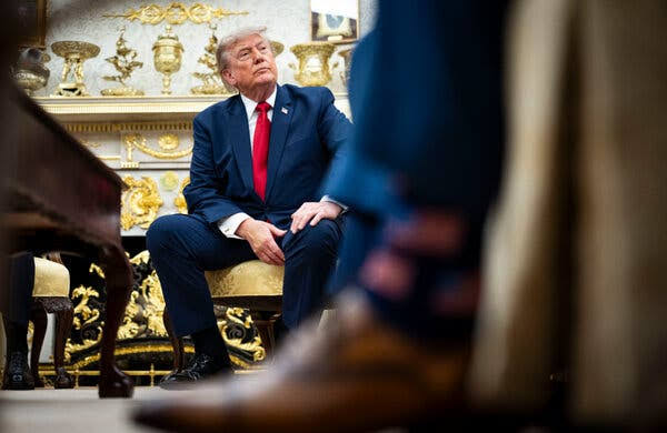 Clarity Act Mired In Debate Over Whether to Bar President From Selling Crypto