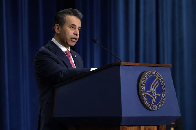 Trump has signed off on ousting FDA chief, senior official says