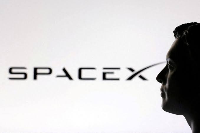SpaceX debut draws a crowd, but few recent hot IPOs outpace the market