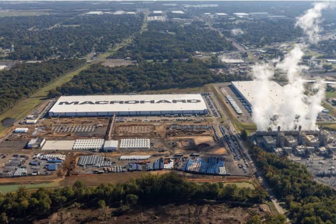 SpaceX Agrees to Remove Temporary Gas Turbines at Colossus Data Center By 2027
