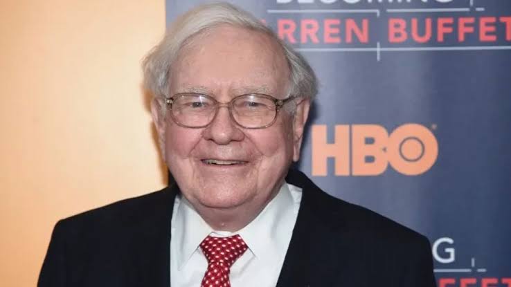 Berkshire Sold Amazon, Bought These Stocks After Warren Buffett's Exit