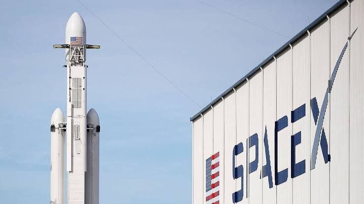 SpaceX Extends Two-Day Drop a Week After Largest-Ever IPO
