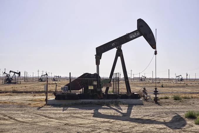 Oil to End Year Near $100 on Mideast Disruptions, Rapidan Says