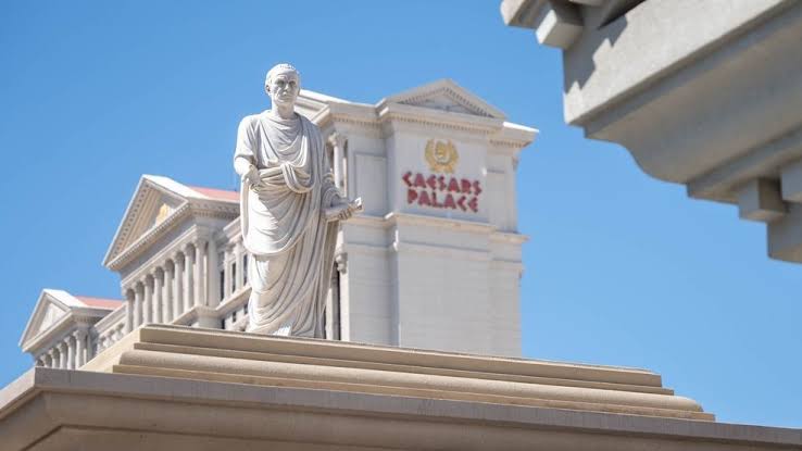 Fertitta Entertainment buying out Caesars for $5.7B in cash