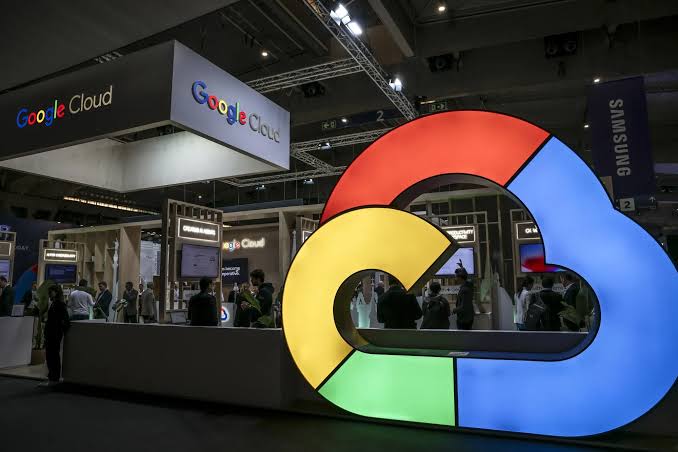 Alphabet Hikes Spending Outlook in Race to Build AI Data Centers
