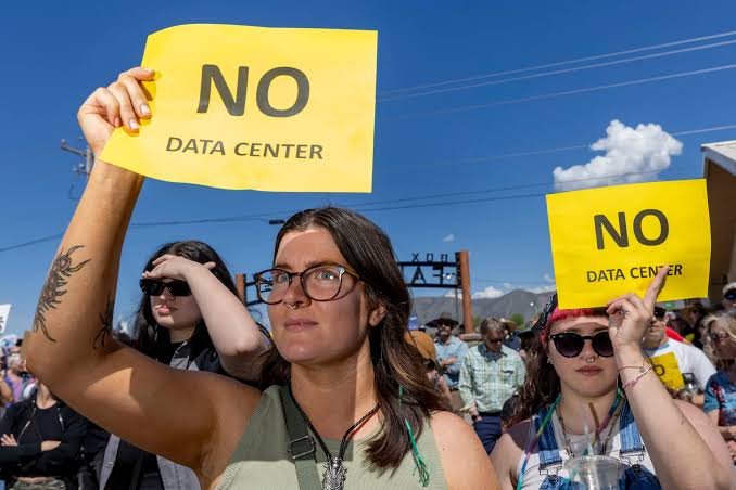 Americans overwhelmingly oppose data centers. Women most of all.