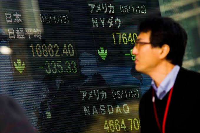 Asia stocks: KOSPI, Nikkei slide as AI chip selloff deepens