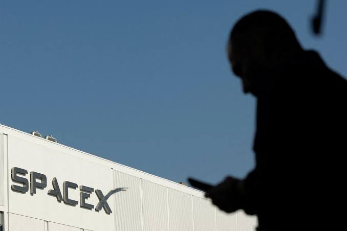 Musk's SpaceX in talks to supply the Pentagon with computing power, WSJ reports