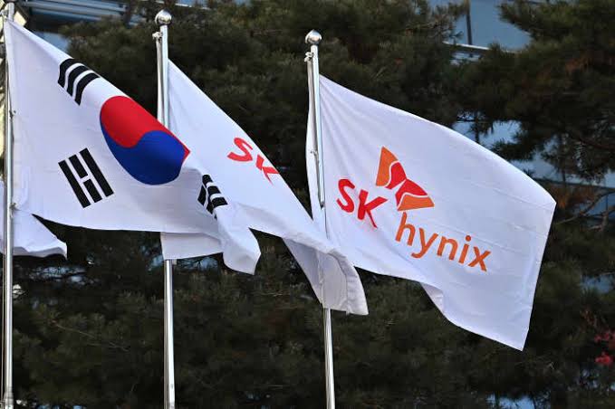 As SK Hynix Stock Drops, Regulators Try to Impose Stability
