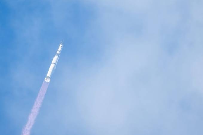 Buy SpaceX Stock This Week? Bulls, Bears, Red Herrings, The Musk Factor.