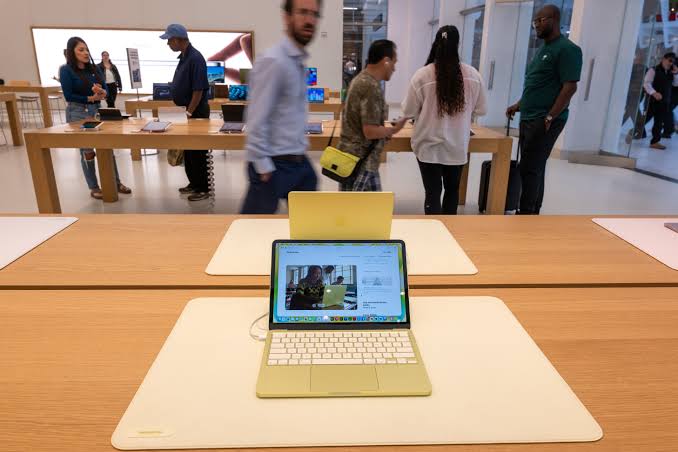 Editorial: Sticker shock comes suddenly to the Apple store