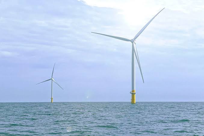 Trump Drops $1B to Kill 2 Wind Farms, Then Watches a Bigger One Go Online