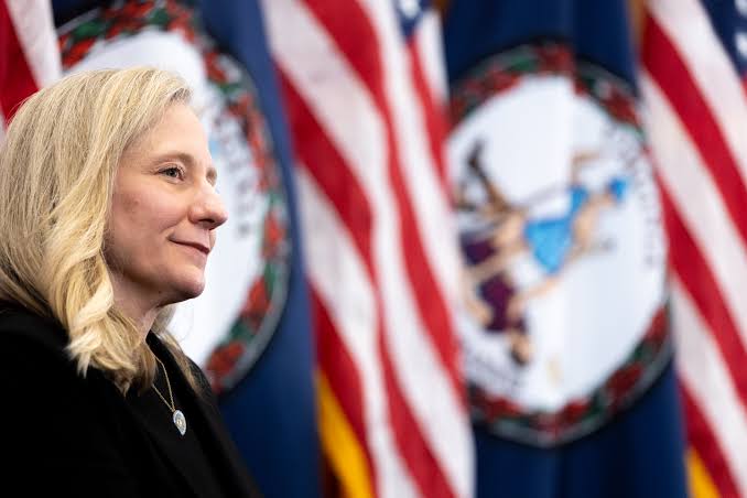 Spanberger offers first-in-the-nation solar energy affordability initiative