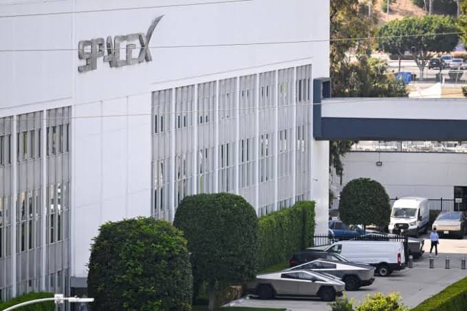 SpaceX Is Worth More than S&P 500 Aerospace Index. What That Means.