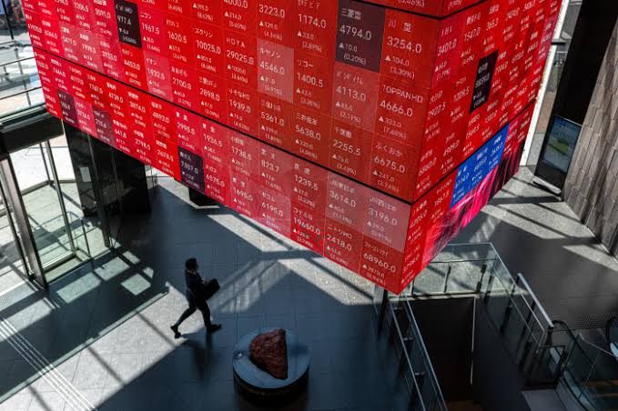 Asian Equities Rise, Oil Falls Amid Hopes for Further U.S.-Iran Peace Talks