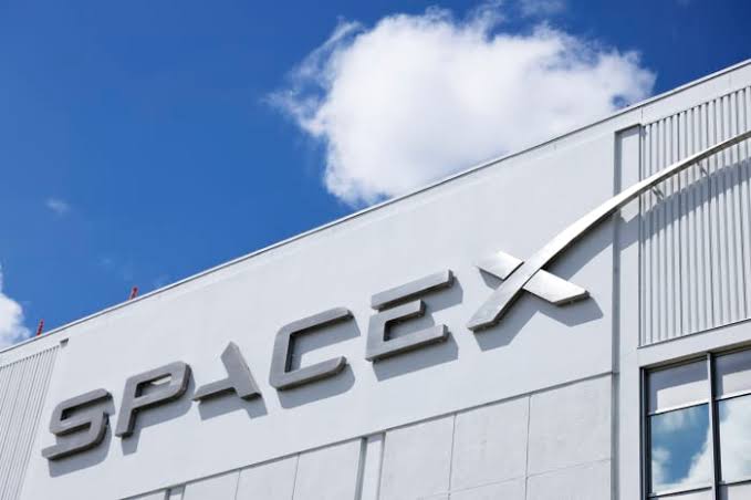 SpaceX Stock Hits a Record Low. Starship’s Heat Shield Is Just One More Hurdle.