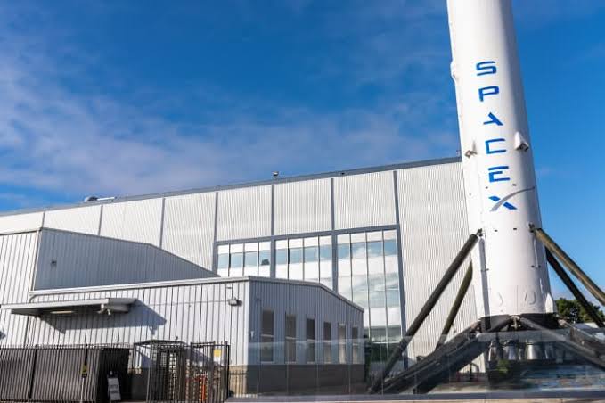 SpaceX Dodges Danger Zone, Rebounds Above $2 Trillion Valuation