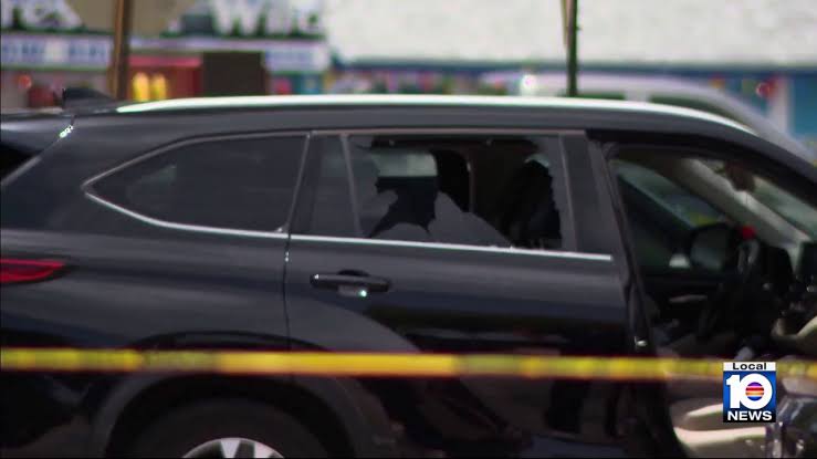 Police: Father and daughter, 11, shot outside Hallandale Beach McDonald’s; suspect at large