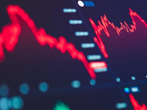 Tech selloff back in focus as we get into the new day