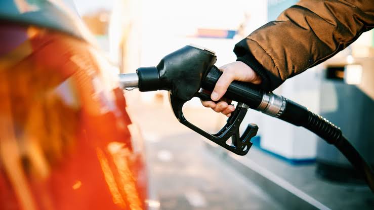 With gas prices above $4, drivers across the country grapple with higher costs: “I have to spend it—there’s no other way”