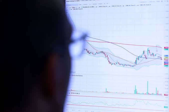 Oil, Dollar Slide on Optimism Over US-Iran Deal: Markets Wrap