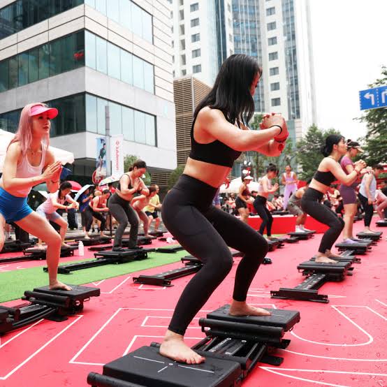 Running, Rock Climbing and Other Sports Are Taking Off in China. Pricey Workout Clothes, Too.