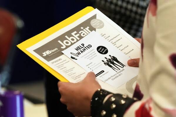 US employers defy economic shock from Iran war and add a surprisingly strong 115,000 jobs in April