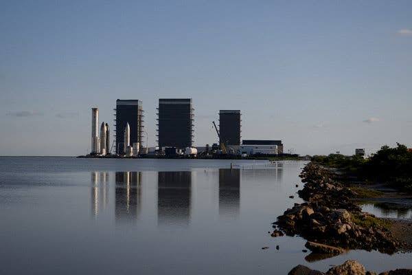 How Banks Are Using SpaceX to Woo the Superrich