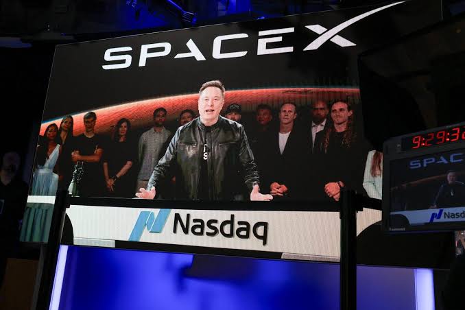 ‘Pure insanity’—Elon Musk details SpaceX’s plan to turn the moon into its newest manufacturing site