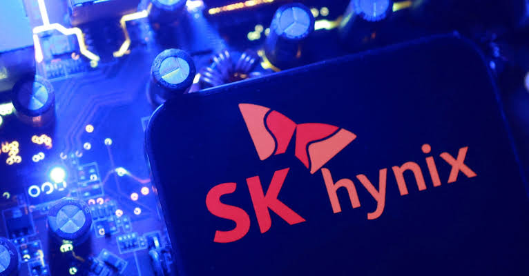 SK Hynix plunges after Nasdaq debut as memory chip euphoria cools