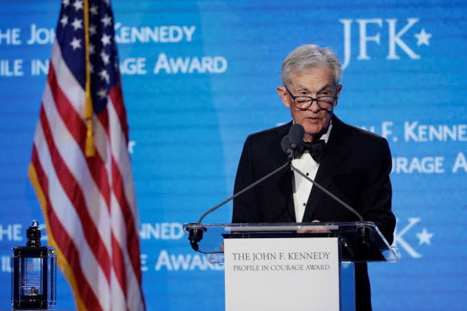 Former Fed Chair Powell Delivers a Pointed Warning, Wrapped in Abstraction