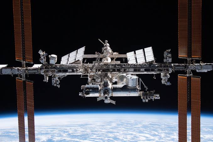 NASA sure seems to be asking an awful lot of private space stations