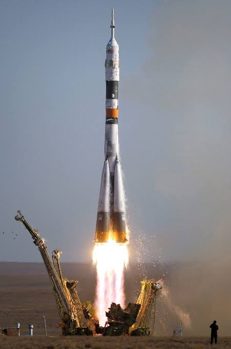 The Propellantless Spacecraft Technologies That Could Help Us Reach the Stars