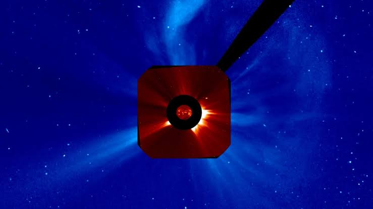 Long-duration M1.9 flare produces Earth-directed CME, G1-G2 geomagnetic storm conditions forecast for August 2