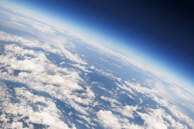 Want an oxygen-rich atmosphere? Stuff oxygen’s friends in the mantle.