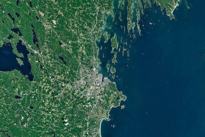 Why Maine’s Sandy Shorelines Turn Jagged