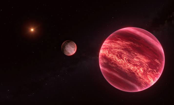 Strange Milky Way planetary system leaves scientists puzzled