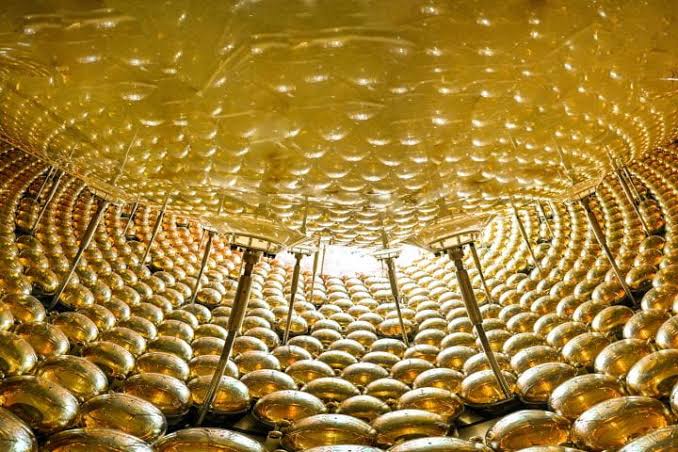 UC Irvine physicists measure two neutrino parameters with unprecedented precision