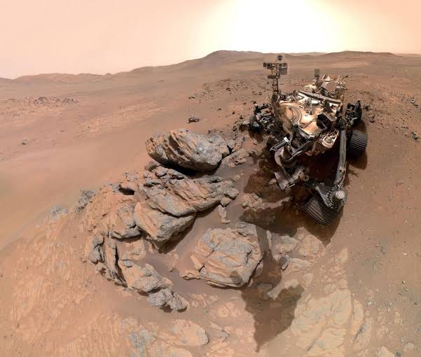Say cheese! Rover sends striking selfie from Mars