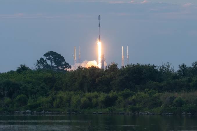 SpaceX launches reentry capsule demo mission called ‘Starfall’