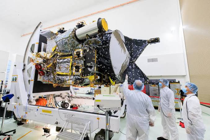 Jersey Skies: Asteroid mission buzzes Mars