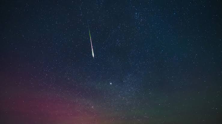 The Lyrids are coming! How I watch meteor showers from the middle of a city