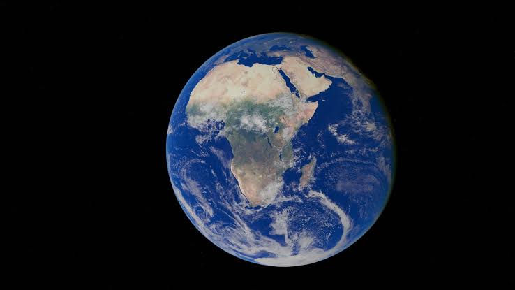 Earth’s inner core may have quietly reversed course: after decades of spinning slightly faster than the surface, seismic waves from repeating earthquakes show it slowed around 2010 and began drifting backward relative to the rest of the planet.