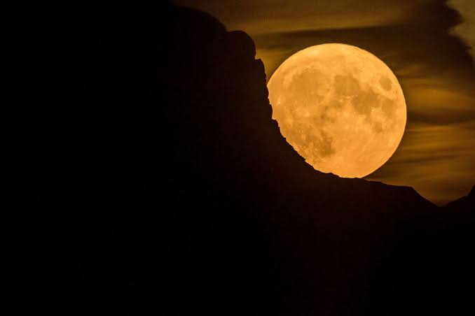 How to See the Full Buck Moon and Shooting Stars in the Sky This Week
